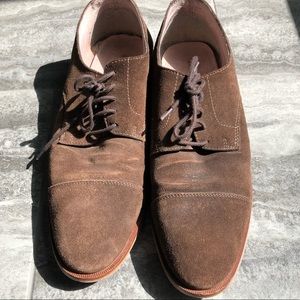 12W Banana Republic nubuck Oxford shoes in brown